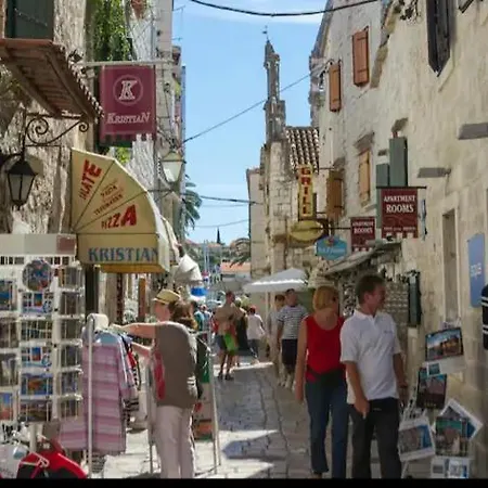 Lux Apartman Trogir